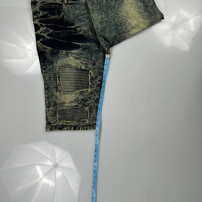 Legendary Whitetails Denim Shorts - 38W 11L Acid Wash Cotton